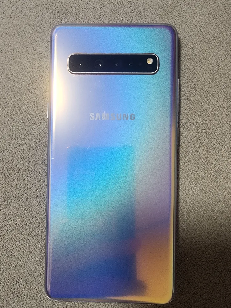 갤럭시S10 5G 512GB 중고폰 판매합니다.