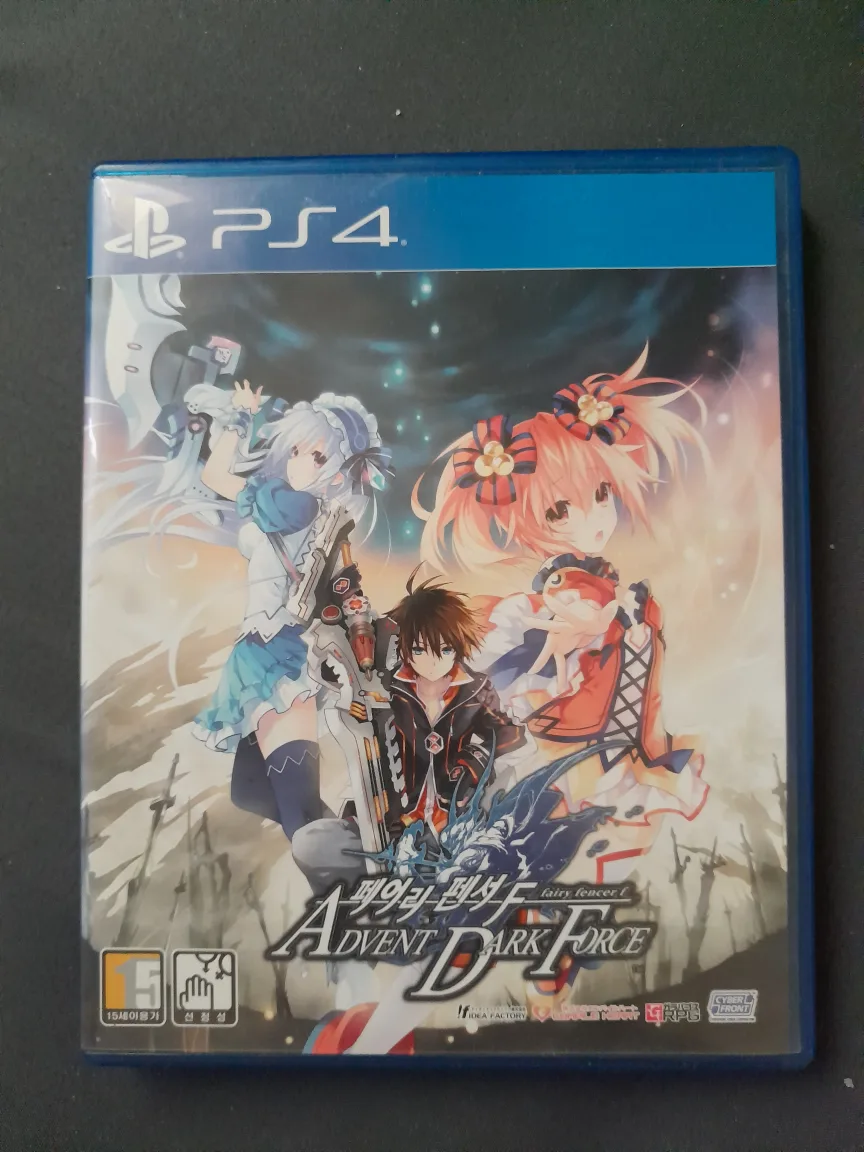 중고 PS4 페어리펜서 F 어드벤트 다크 포스 판매합니다