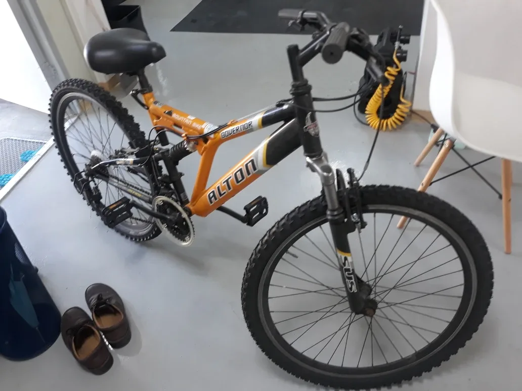 알톤 가버너 중고자전거 판매합니다.
