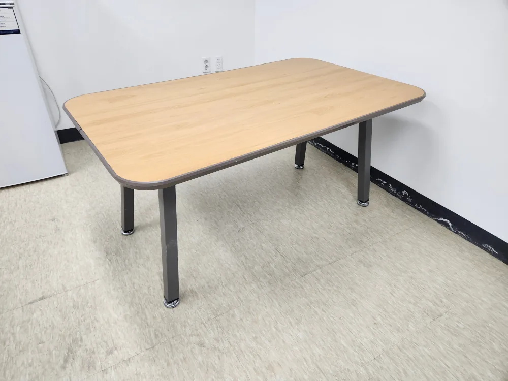 사무실용 중고테이블 나눔합니다