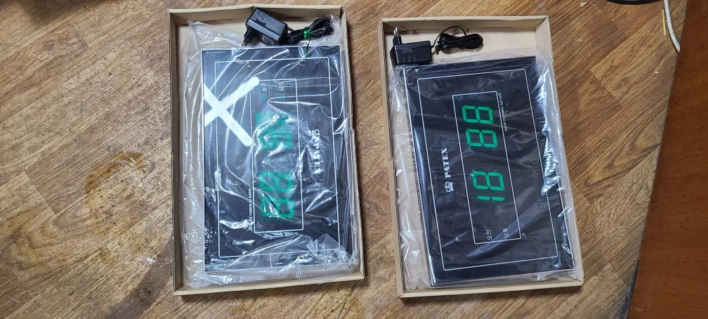 (신품) 파텍스 전자 시계 led벽시계 1개 판매합니다.