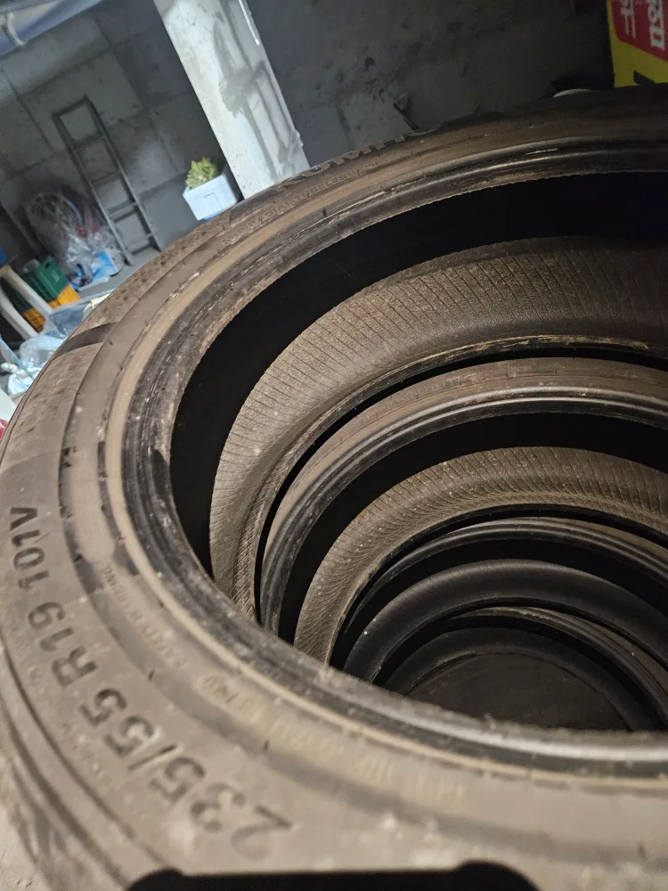 235 55 19 중고타이어