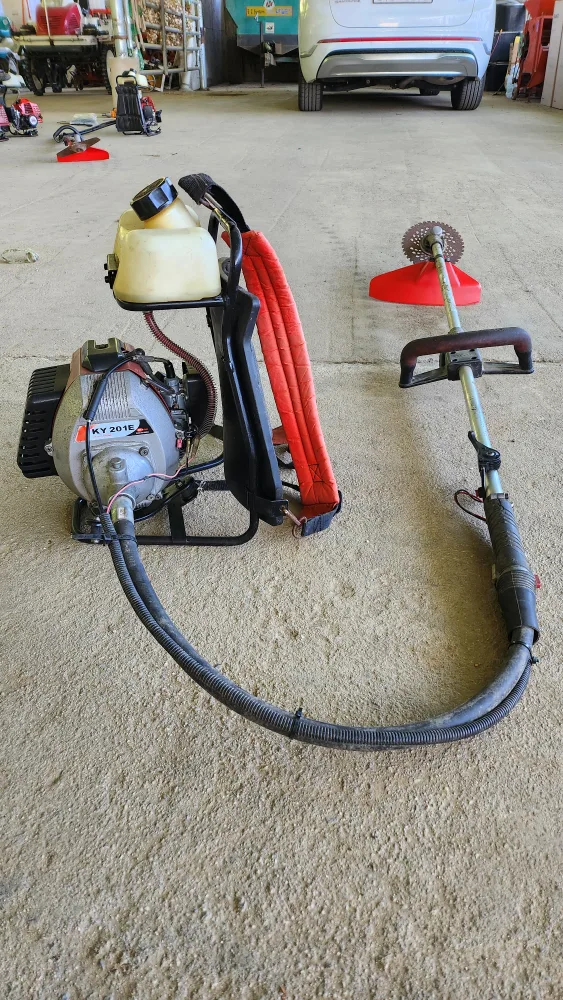 중고 예초기 팔아요.