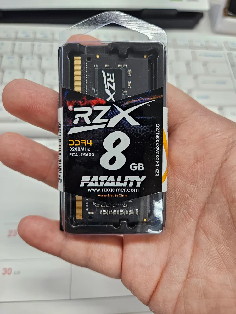 노트북 메모리 dd4 3200 8g 1.2v (미개봉) + sk하이닉스 메모리 4g(중고)