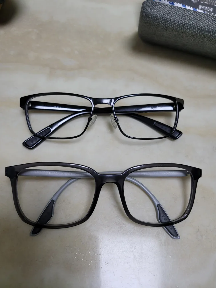 프라다 안경테(남성용, 중고)