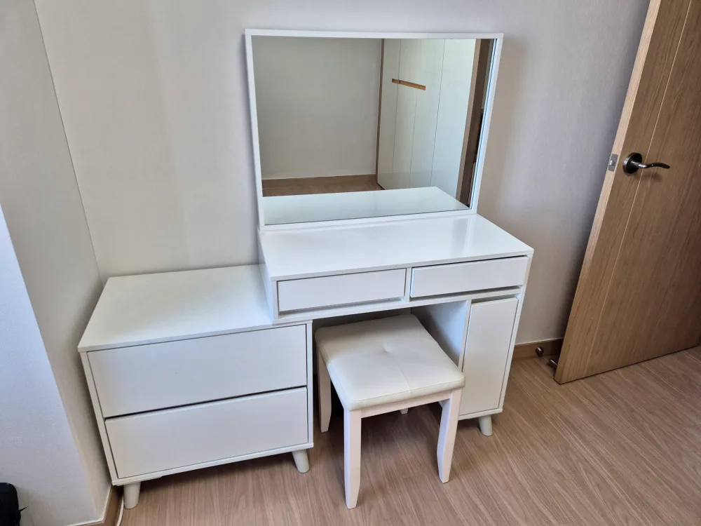 화이트 화장대 중고판매(의자포함)