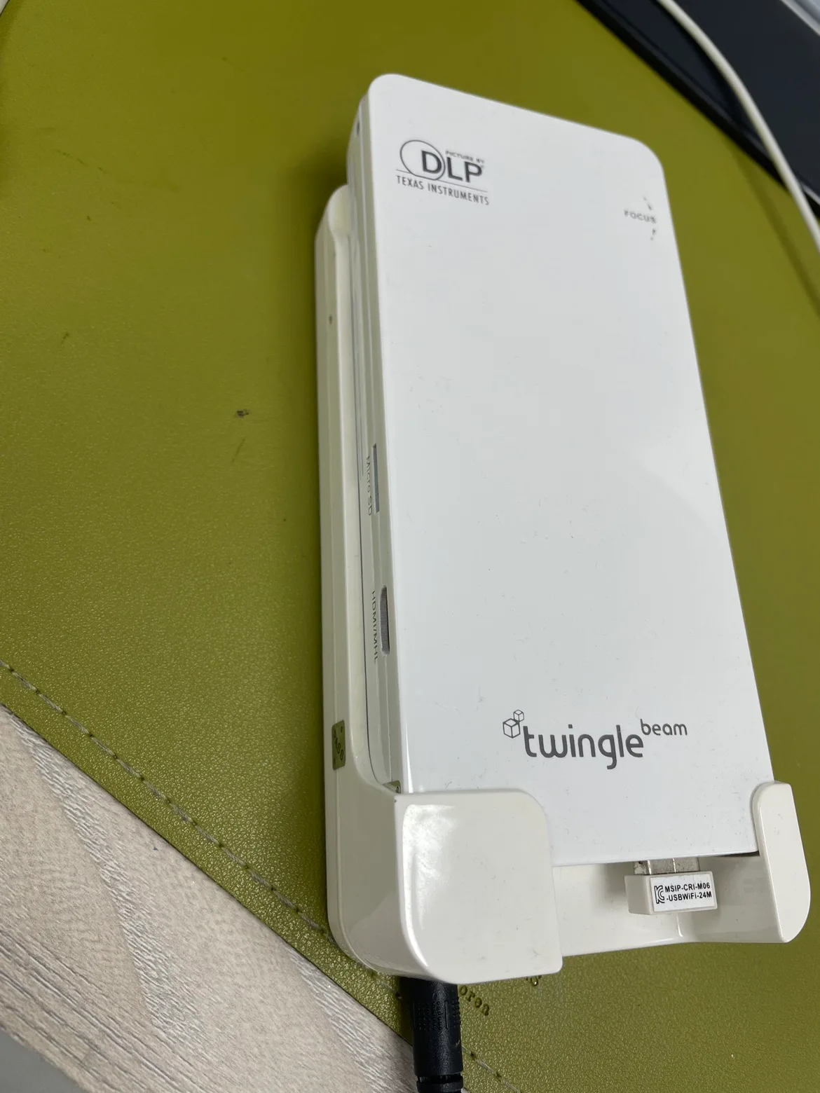 트윙글 미니빔프로젝터 (휴대용)