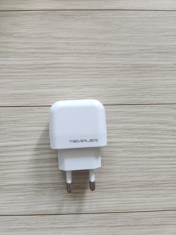 템플러 충전기어댑터(중고)