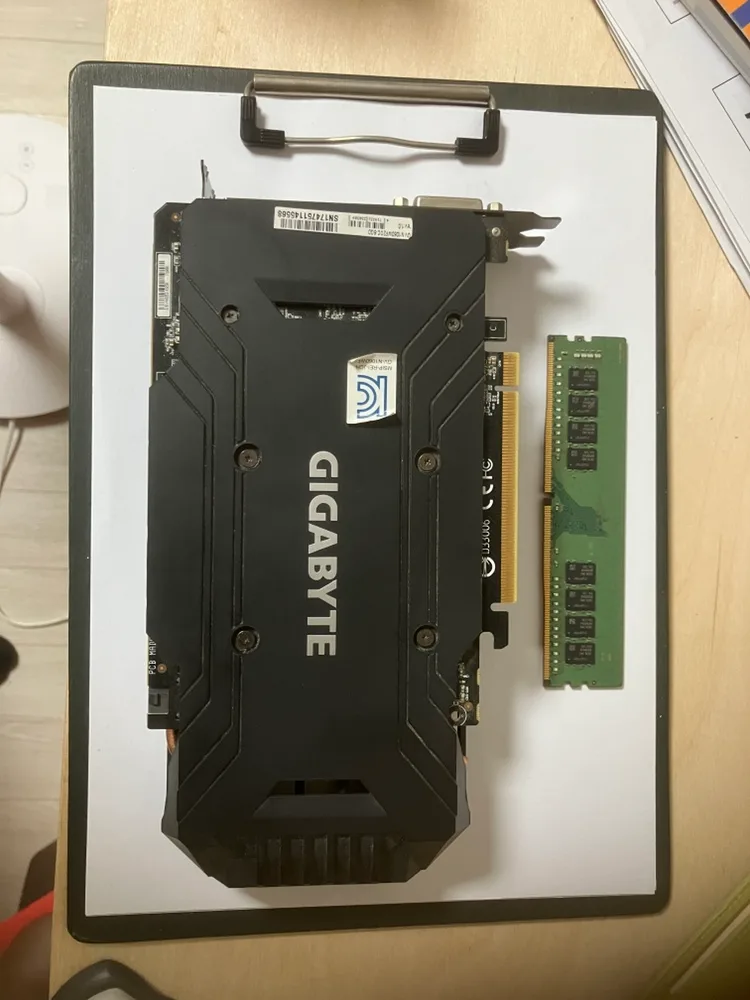 중고 GTX 1060 6gb / 삼성ddr4-2400 288핀 램 팝니다