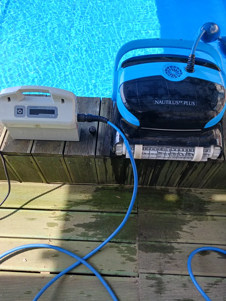 수영장 로봇청소기  팝니다