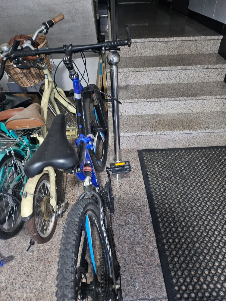 자전거 팔아요. 초중고등학생자전거팔아요