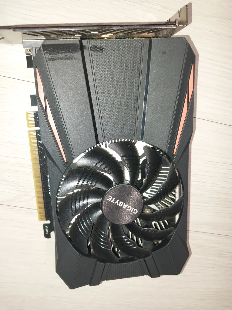 그래픽카드 중고 기가바이트 gtx 1050