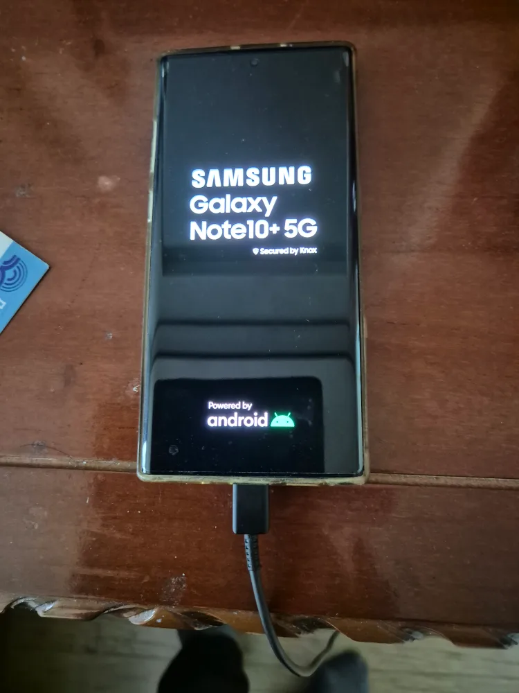 중고 핸드폰 입니다