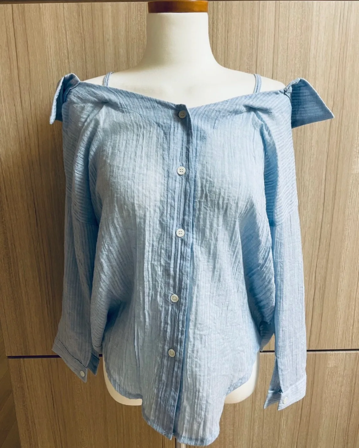 { 여성의류 } 오프숄더 린넨 셔츠 S