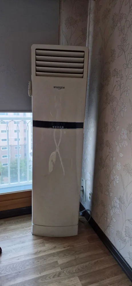 에어컨  연식이좀있어요  중고특성상  반품불가입니다