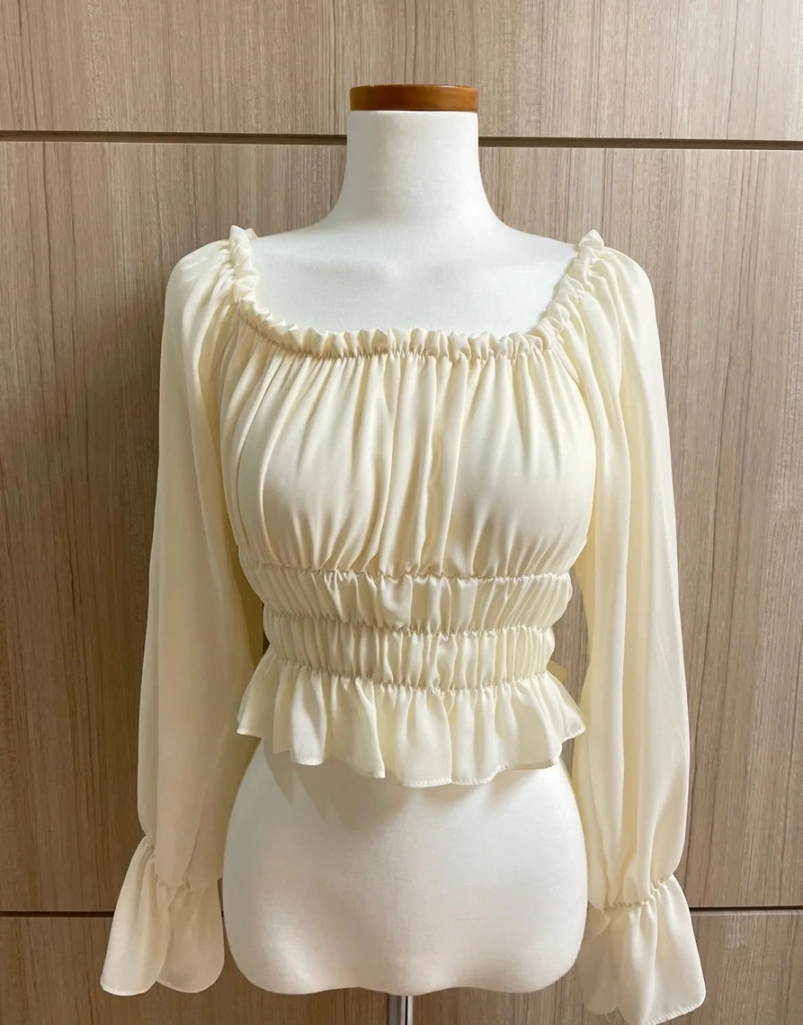 { 여성의류 } 크롭 블라우스