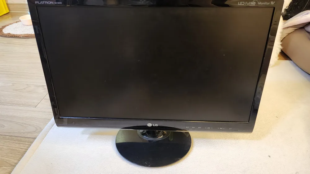 티비 겸 컴퓨터 모니터