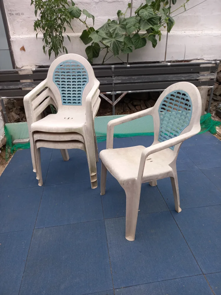 플라스틱야외의자