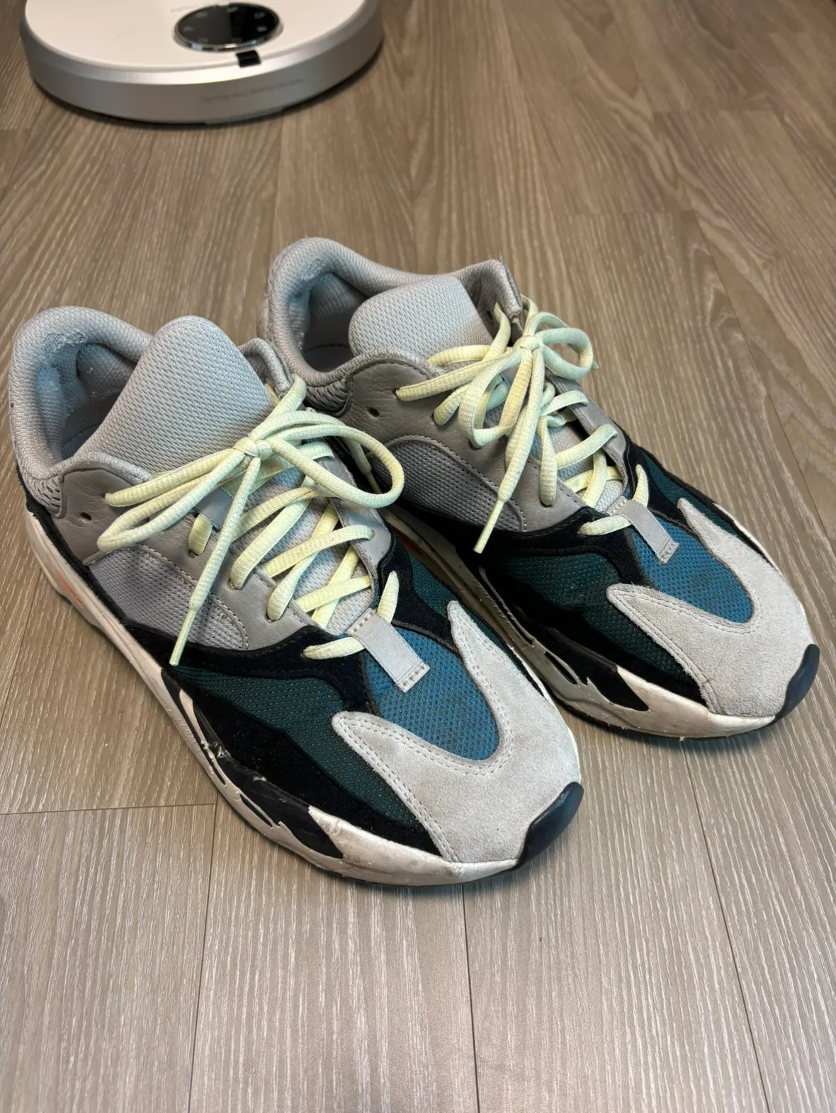이지부스트700 웨이브러너 270