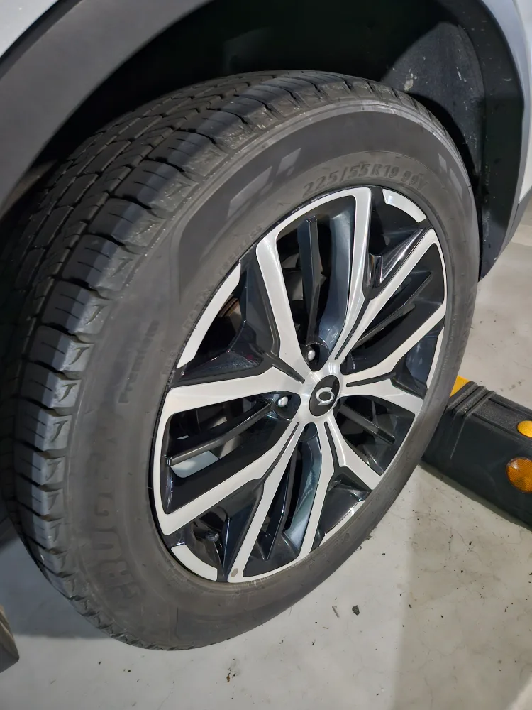 중고타이어1개 팝니다