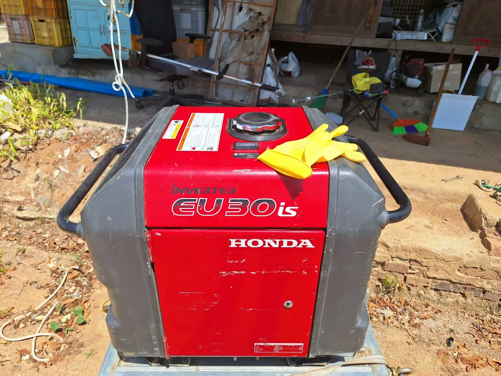 혼다 3kw 저소음 발전기 EU30is