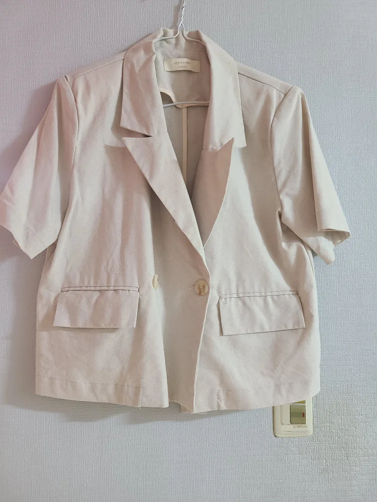 66걸즈 린넨자켓