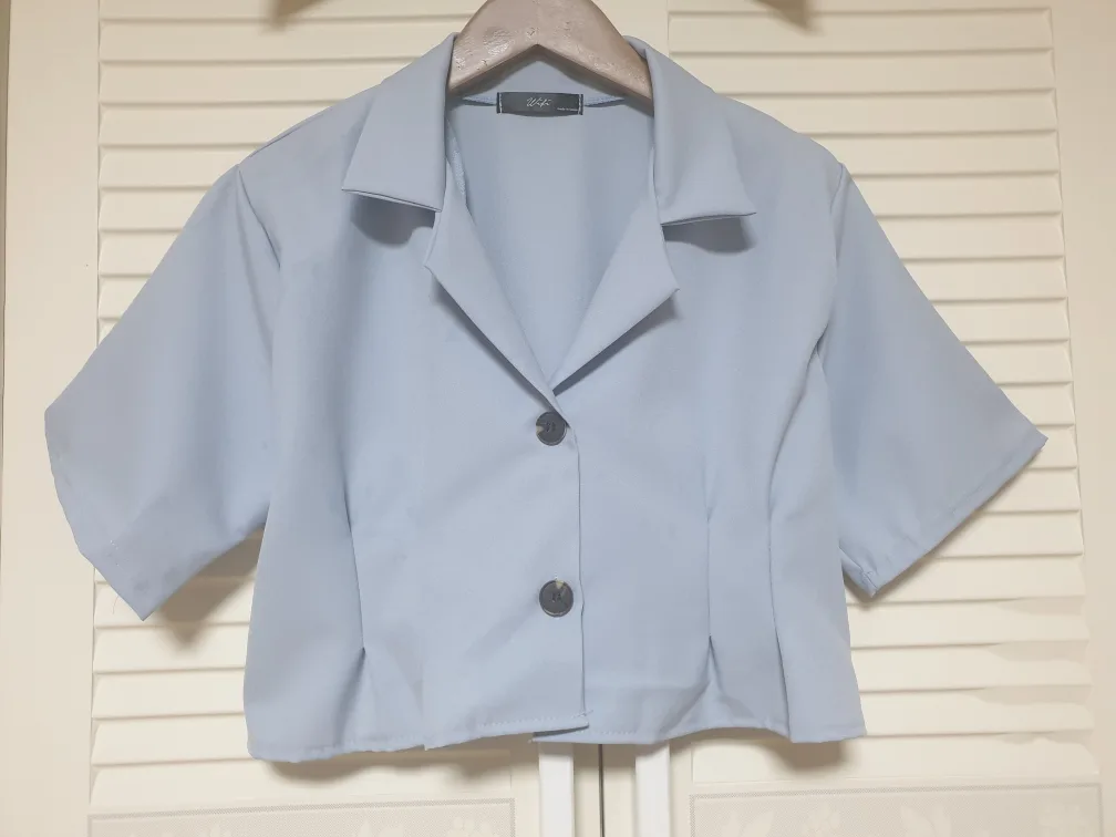 가슴핀턱 반팔 크롭 자켓(프리)