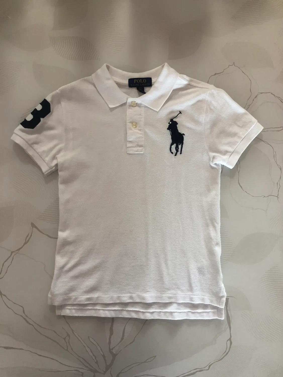 폴로 카라티 (8사이즈) 판매합니다