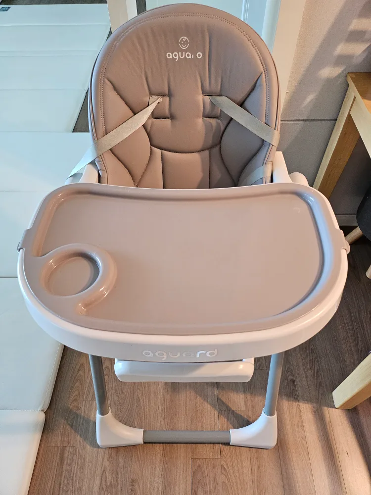 아가드 식탁의자