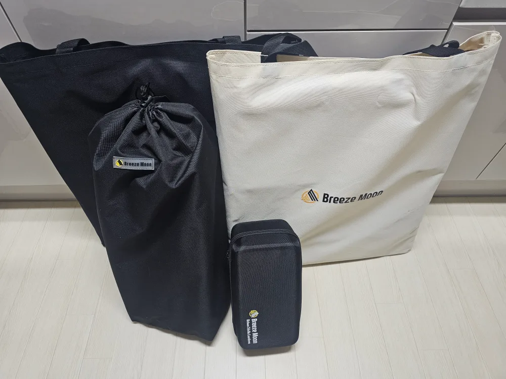 브리즈문 캠핑용품(롤테이블, 체어, 랜턴)