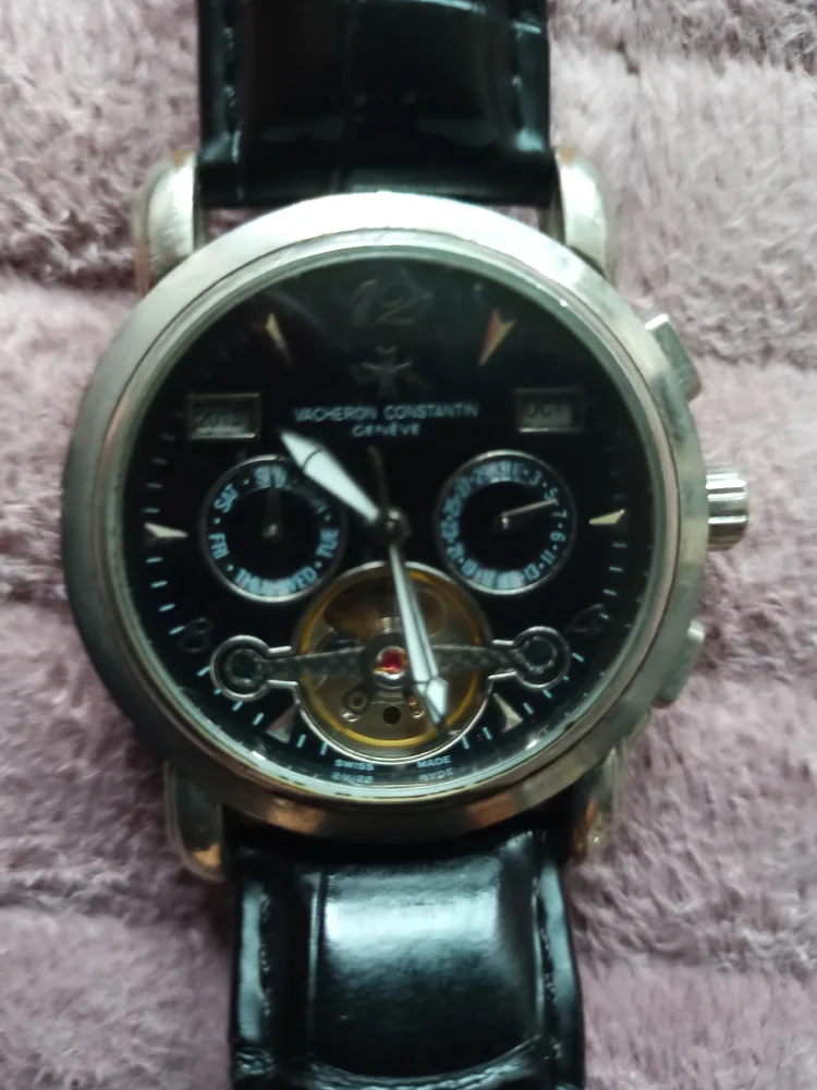 시계  중고  시간은 정확함  중고인점 감안하시길