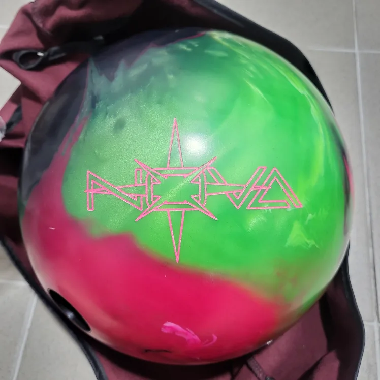 (중고) 노바 15p 볼링공 팝니다