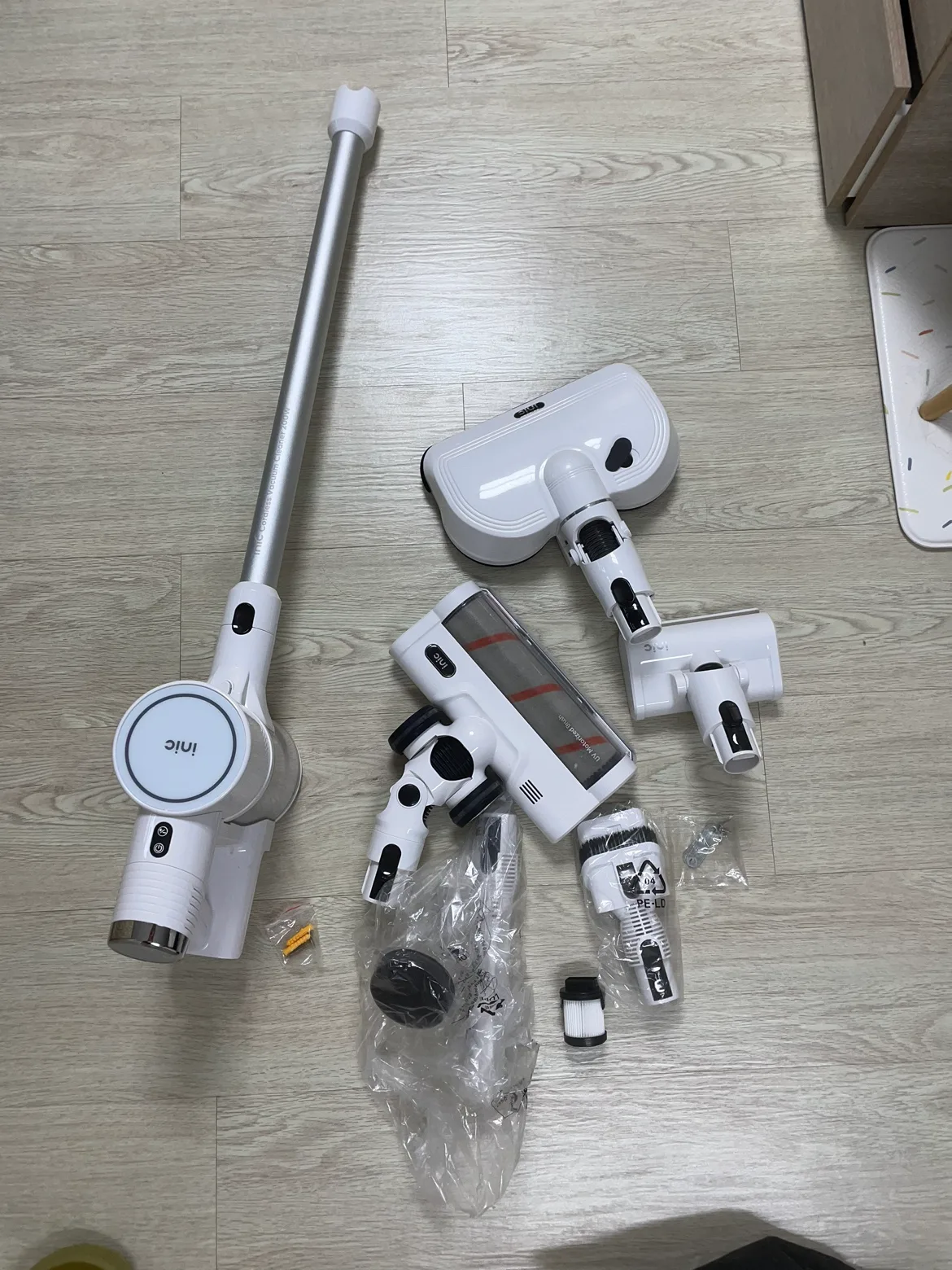 아이닉 무선청소기