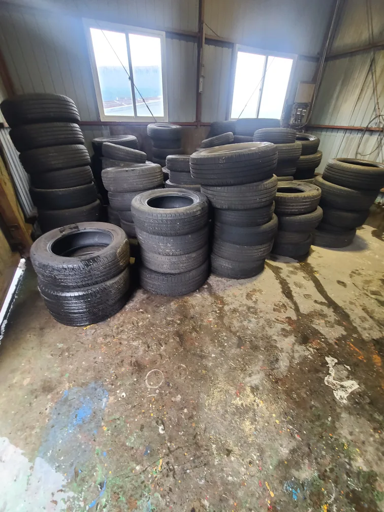 중고타이어 팝니다- 13 15 16 인치있습니다