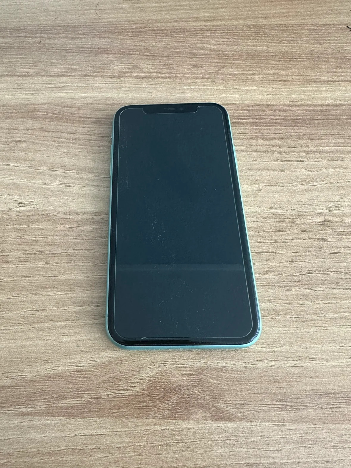 아이폰 11 256GB 민트 중고 판매합니다.