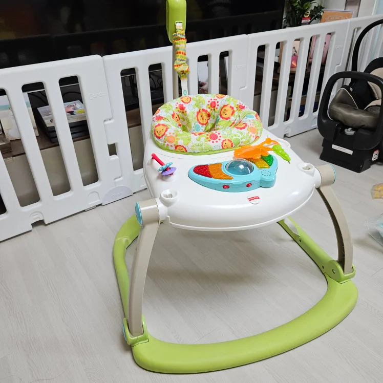 피셔프라이스 점퍼루 스페이스세이버