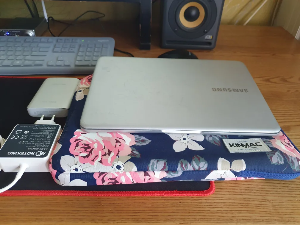 삼성 초경량 노트북 NT900X3N