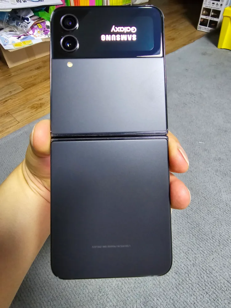 갤럭시 Z플립4 256 블랙 팔아요