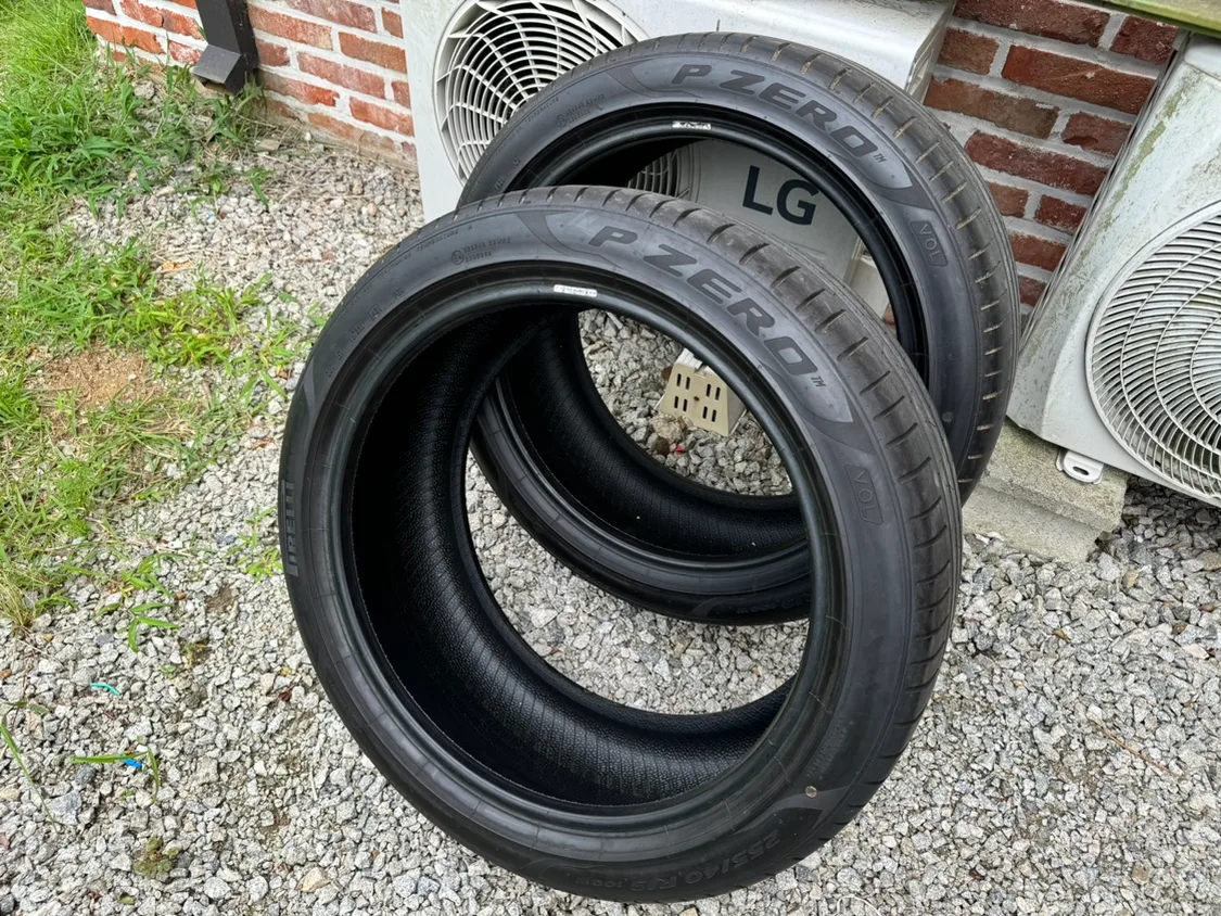 중고 피렐리 타이어팝니다