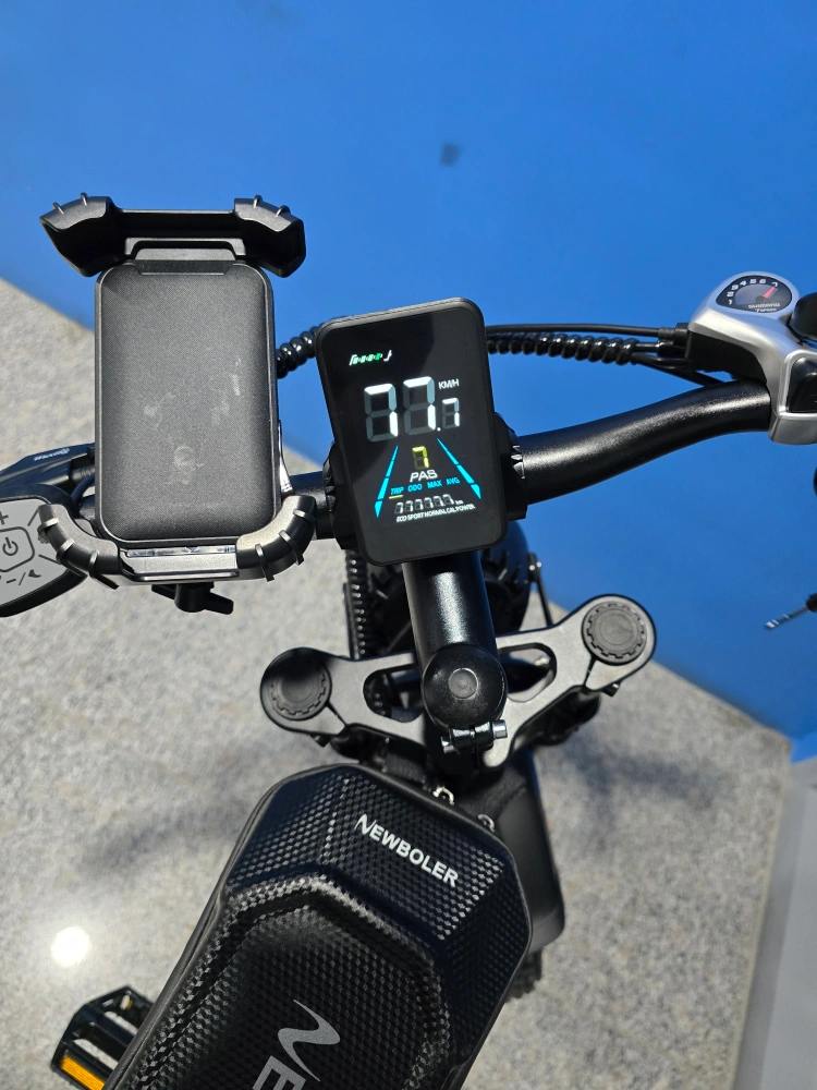 새제품] 이지베이션 타우러스 BS슬릭 팻바이크 자토바이 전기자전거