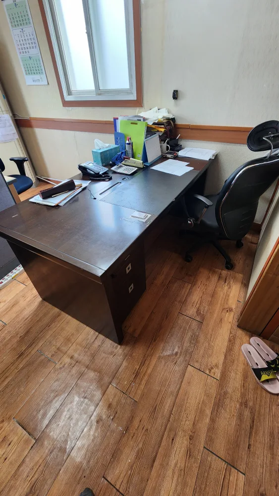 중고 중역용 책상 팝니다
