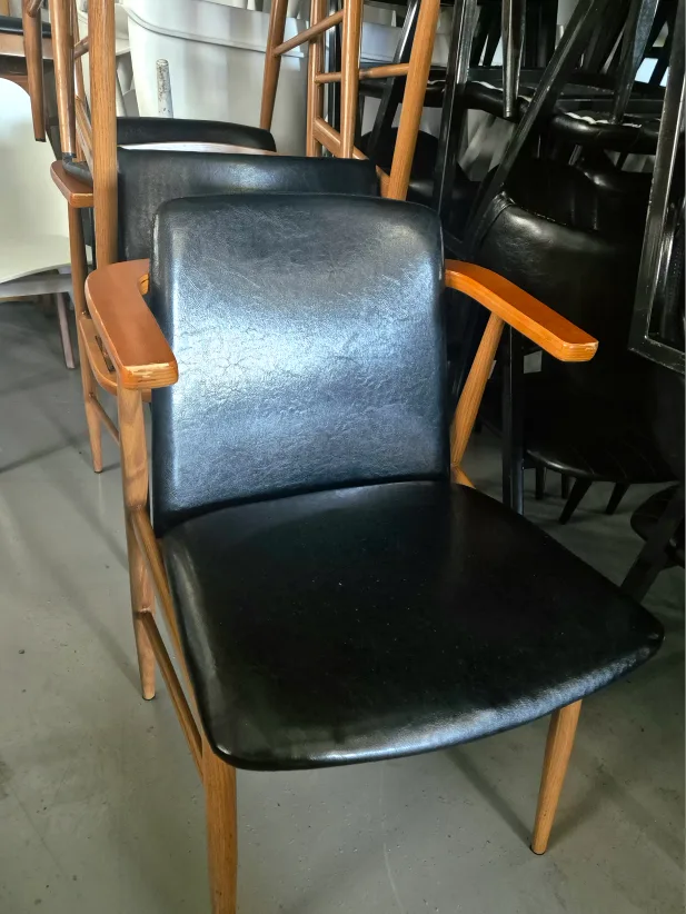 카페용 암체 의자