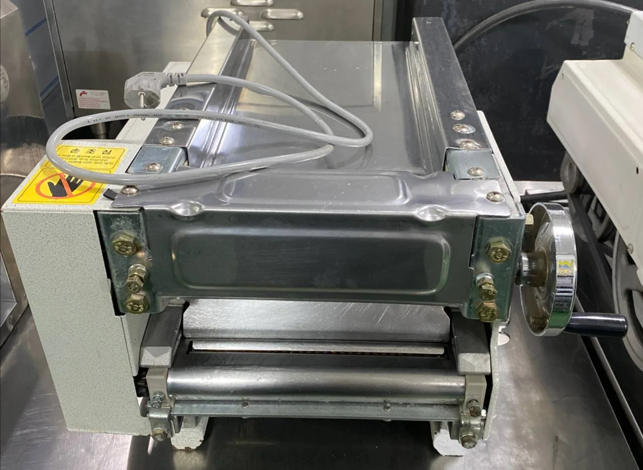 제면기/금강기계/금강제면기/칼국수제면기/칼국수날포함/소자본창업/국수집제면기/철거/중고매입/매장폐업