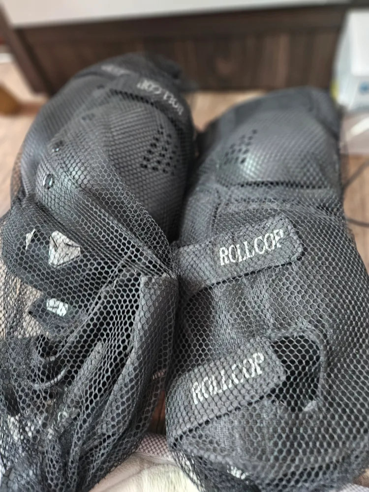 손바닥,무릎,팔꿈치, 보호대 (중고,대 및성인용) 각 2셑트 일괄 당근합니다