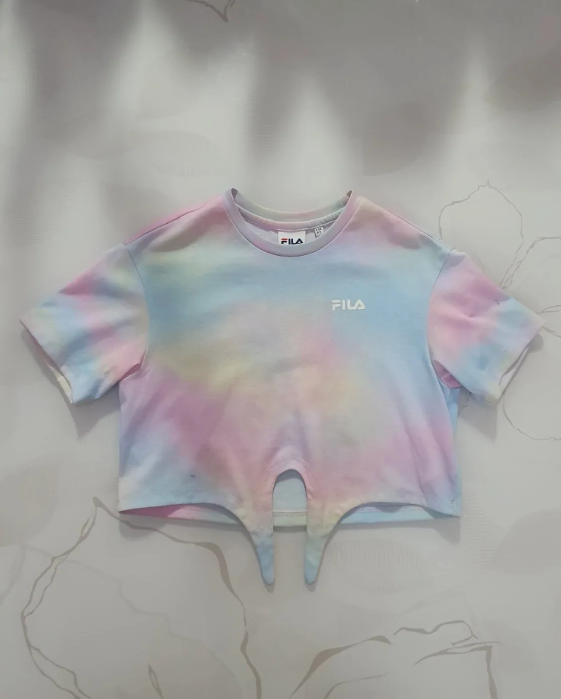 FILA 키즈 크롭티 (120사이즈) 판매합니다.