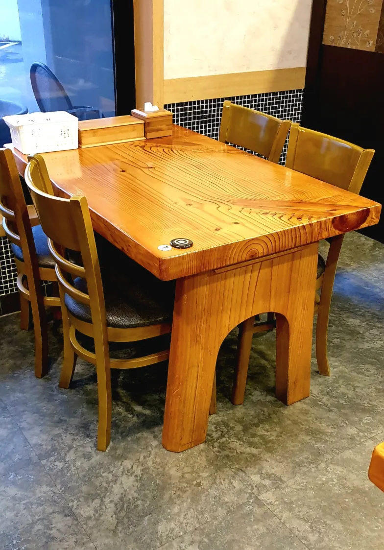 원목 통나무 테이블