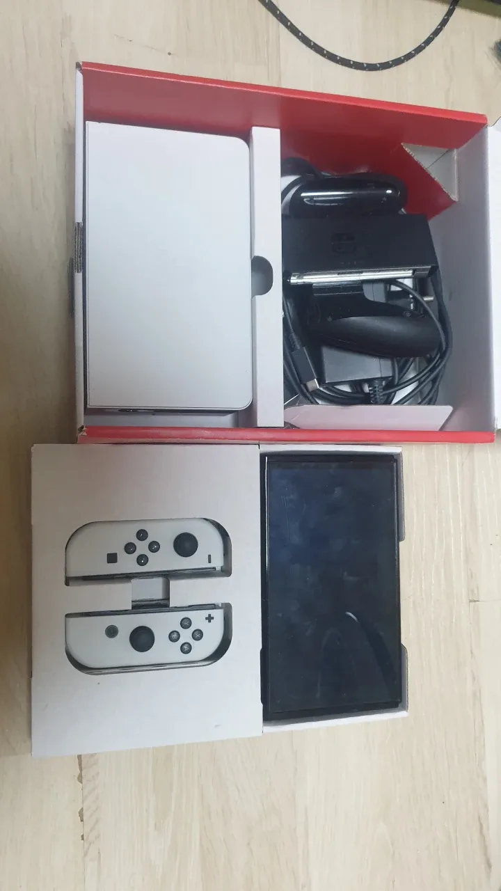 닌텐도 스위치 OLED 중고 팔아요