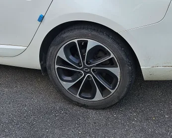 17인치 중고타이어구합니다