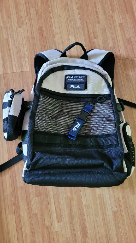 중고생용(남) 책가방(FILA, 한학기 사용)