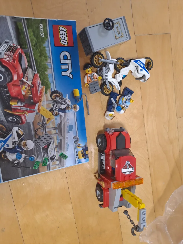 레고 60137 중고 팝니다